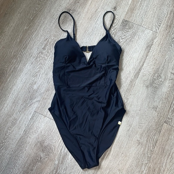 Summer Salt size 8 The  Wave swimming suit v neck black once piece - Picture 2 of 7